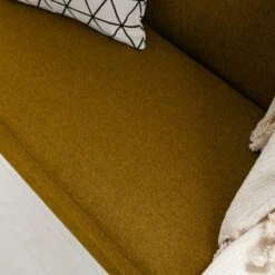 Banquette NICHOLAS 30 Banquette NICHOLAS -VIDAXL || BeCo || Emma Soldes sofabank nicholas ii webstoff eiche massiv currygelb 4647092